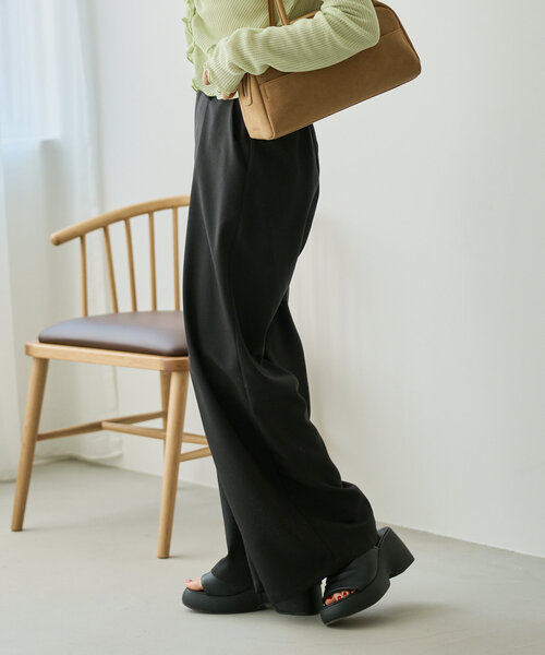 Kastane（カスタネ）の「【2サイズ展開/低身長サイズ】タックスラックスパンツ（スラックス・レディース・ブラック/アイボリー/グレー・1/0）」の18枚目の写真