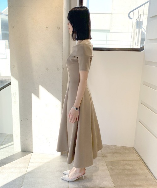 JENNE ベージュ オフショルダー 半袖 ロングワンピース 3キロ見えオフショルワンピース（ワンピース）｜JENNE（ジェンヌ