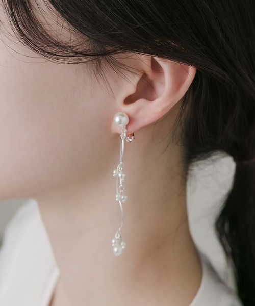 SMELLY（スメリー）の「ウェーブパールシャワーイヤリング（イヤリング・レディース・ゴールド系その他/シルバー系その他・-）」の3枚目の写真