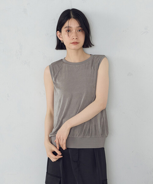 COMME CA ISM（コムサイズム）の「シャイニー　タンクトップ（タンクトップ・レディース・アイボリー/ブラック/チャコール/モカ・MEDIUM/LARGE）」の14枚目の写真