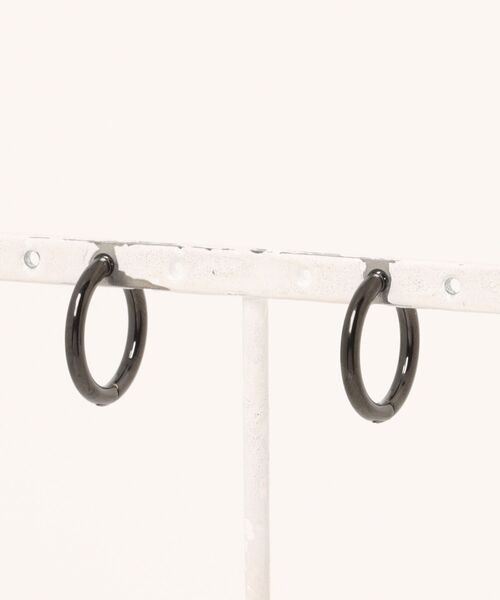 ARCHIVER（アーカイバ）の「【RS】"Stainless" Hoop Ear Crip 14mm（イヤリング・レディース・ブラック/シルバー・FREE）」の4枚目の写真
