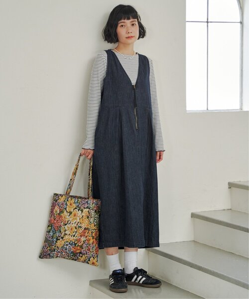 LBC（エルビーシー）の「デニムジップ深Vネックワンピース（ワンピース・レディース・ブルー/ネイビー・M）」の8枚目の写真