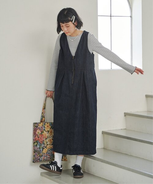 LBC（エルビーシー）の「デニムジップ深Vネックワンピース（ワンピース・レディース・ブルー/ネイビー・M）」の11枚目の写真