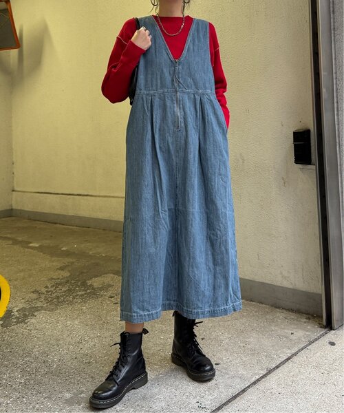 LBC（エルビーシー）の「デニムジップ深Vネックワンピース（ワンピース・レディース・ブルー/ネイビー・M）」の17枚目の写真