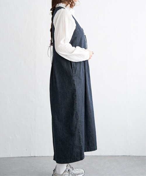 LBC（エルビーシー）の「デニムジップ深Vネックワンピース（ワンピース・レディース・ブルー/ネイビー・M）」の21枚目の写真