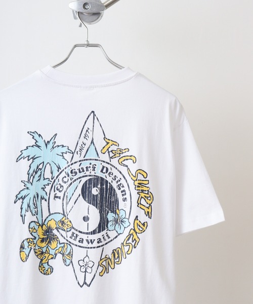 T&C(タウン&カントリー)の「T&C タウン&カントリー フロントプリント バックプリント サーファーズ 半袖TEEシャツ(Tシャツ/カットソー・メンズ・ホワイト系その他2/ホワイト系その他4/ブラック/ブルー系その他2/ブルー系その他3/ブルー系その他4/ホワイト系その他5/サックスブルー/ブルー系その他5/ホワイト系その他6/ブラック系その他2/ブルーグレー/ネイビー/ブルー系その他/イエロー/ベージュ/ホワイト/ホワイト系その他/ホワイト系その他3/ベージュ系その他2・M/L/LL)」の4枚目の写真