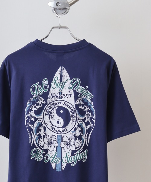 T&C(タウン&カントリー)の「T&C タウン&カントリー フロントプリント バックプリント サーファーズ 半袖TEEシャツ(Tシャツ/カットソー・メンズ・ホワイト系その他2/ホワイト系その他4/ブラック/ブルー系その他2/ブルー系その他3/ブルー系その他4/ホワイト系その他5/サックスブルー/ブルー系その他5/ホワイト系その他6/ブラック系その他2/ブルーグレー/ネイビー/ブルー系その他/イエロー/ベージュ/ホワイト/ホワイト系その他/ホワイト系その他3/ベージュ系その他2・M/L/LL)」の18枚目の写真