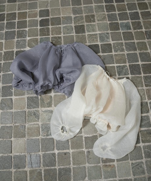 lawgy（ラウジー）の「hem balloon volume sheer blouse / ヘムバルーンボリュームシアーブラウス（シャツ/ブラウス・レディース・ホワイト/ブルー・FREE）」の13枚目の写真