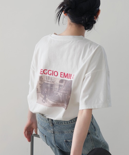 LIAN(リアン)の「フォトプリント半袖Tシャツ(Tシャツ/カットソー・レディース・ホワイト系3/ホワイト系1/ホワイト系2・FREE)」の2枚目の写真