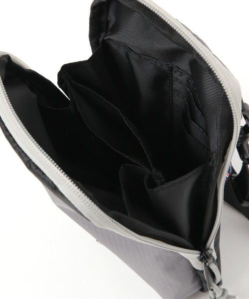 COBMASTER（コブマスター）の「【COBMASTER（コブマスター）×BAYFLOW】スマホポーチ（ポーチ・レディース・グリーン/ホワイト/ブラック/ブルー・0）」の17枚目の写真