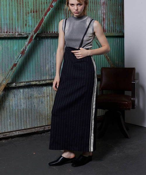 VERSEAU(ヴェルソー)の「サスペンダー付き ハイウエストラインスカート(スカート・レディース・ベージュ/ネイビー・SMALL/MEDIUM)」の5枚目の写真