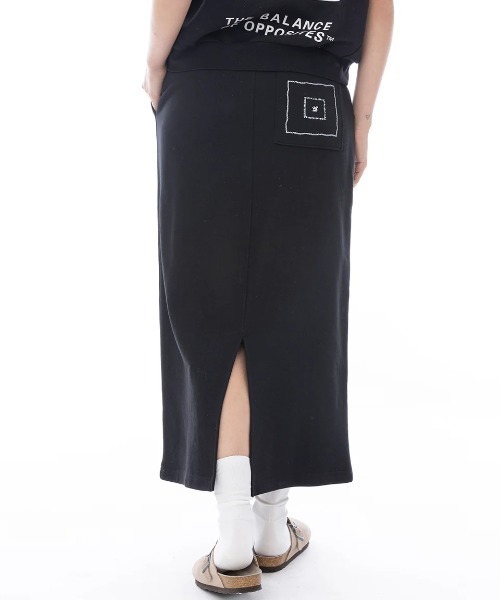 RVCA(ルーカ)の「RVCA レディース BALANCE BOX LONG SKIRT スカート 【2025年春夏モデル】/ルーカワンポイントロゴスカート(スカート・レディース・ブラック/ホワイト/グレー・SMALL/MEDIUM)」の20枚目の写真