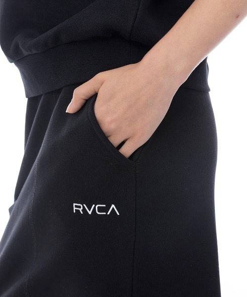 RVCA(ルーカ)の「RVCA レディース BALANCE BOX LONG SKIRT スカート 【2025年春夏モデル】/ルーカワンポイントロゴスカート(スカート・レディース・ブラック/ホワイト/グレー・SMALL/MEDIUM)」の22枚目の写真