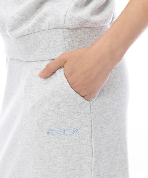 RVCA(ルーカ)の「RVCA レディース BALANCE BOX LONG SKIRT スカート 【2025年春夏モデル】/ルーカワンポイントロゴスカート(スカート・レディース・ブラック/ホワイト/グレー・SMALL/MEDIUM)」の7枚目の写真