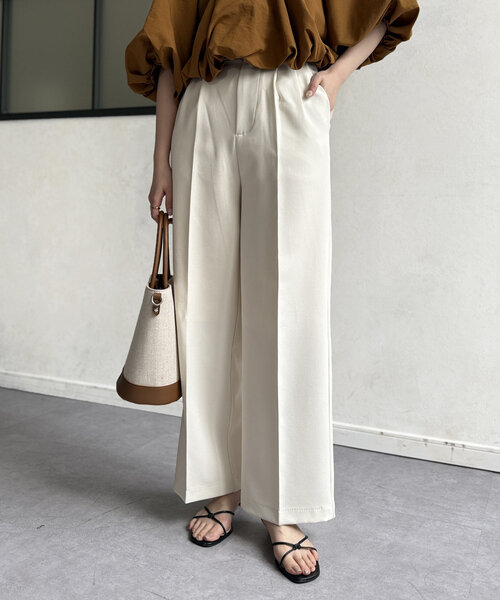 Chez toi（シェトワ）の「【細身サイズ】2タックスラックスパンツ（その他パンツ・レディース・ベージュ/オフホワイト/ブラック・FREE）」の20枚目の写真