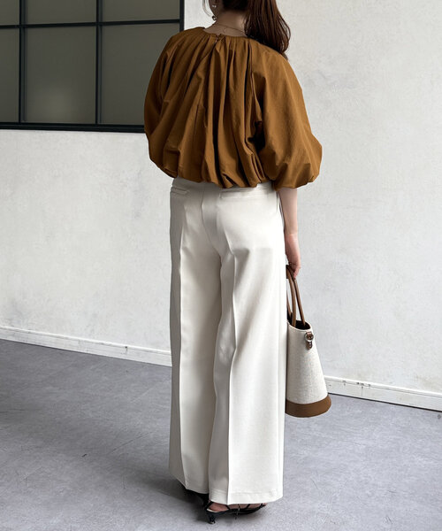 Chez toi（シェトワ）の「【細身サイズ】2タックスラックスパンツ（その他パンツ・レディース・ベージュ/オフホワイト/ブラック・FREE）」の11枚目の写真