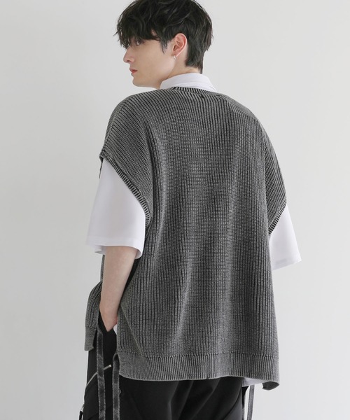 LILL(リル)の「ヴィンテージ加工ルーズシルエットサイドコードニットベスト(ベスト・メンズ・ブラック系/グレー系・S/M/L)」の18枚目の写真
