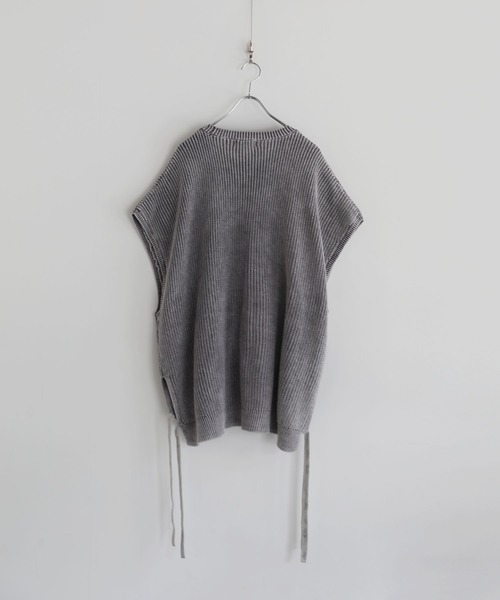 LILL(リル)の「ヴィンテージ加工ルーズシルエットサイドコードニットベスト(ベスト・メンズ・ブラック系/グレー系・S/M/L)」の5枚目の写真