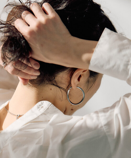 ear PAPILLONNER（イアパピヨネ）の「《金属アレルギー対応/ステンレス》シンプルフープイヤリング（イヤリング・レディース・シルバー/ゴールド・FREE）」の14枚目の写真