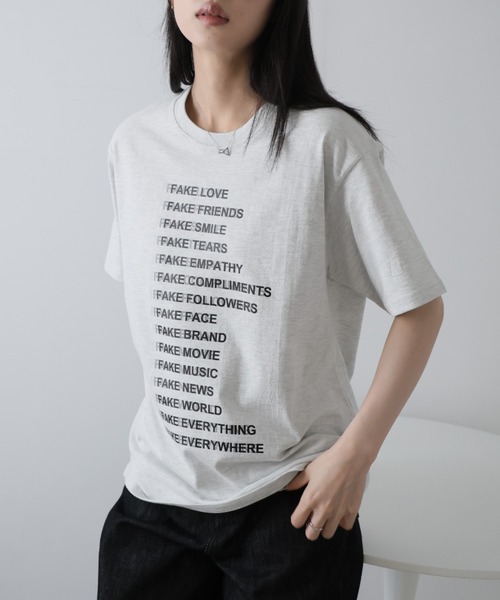 Ulysses(ユリシス)の「プリントデザインTシャツ(Tシャツ/カットソー・レディース・ベージュ/ダークグレー/ホワイト/ブラック・F)」の4枚目の写真