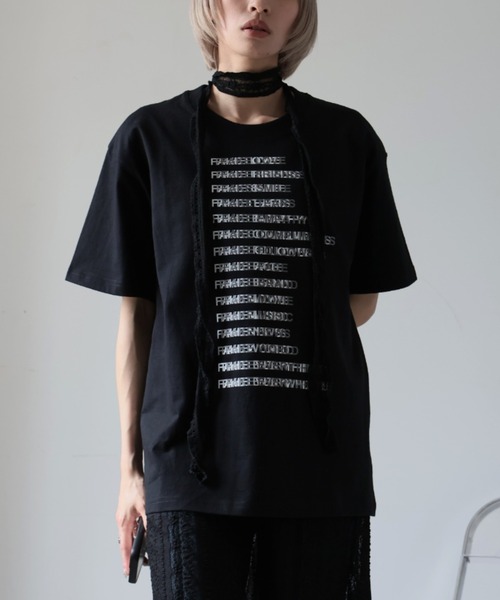 Ulysses(ユリシス)の「プリントデザインTシャツ(Tシャツ/カットソー・レディース・ベージュ/ダークグレー/ホワイト/ブラック・F)」の2枚目の写真