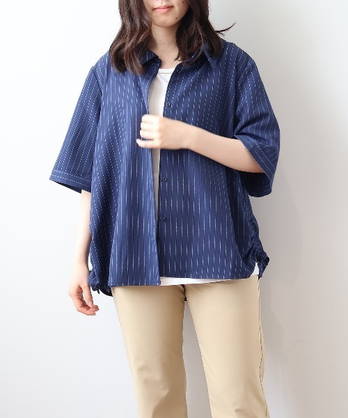 MB mint breeze(エムビーミントブリーズ)の「【WEB/一部店舗限定】【LL~6L 大きいサイズ】ストライプサイドドローストリングシャツ 半袖 春夏(シャツ/ブラウス・レディース・ブルー/ネイビー・LL/3L/4L/5L)」の6枚目の写真
