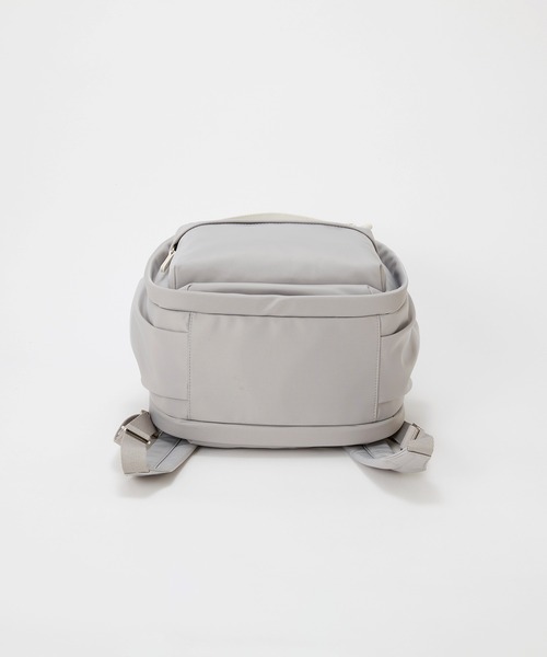 Breath TOPKAPI(ブレストプカピ)の「【Breath TOPKAPI】【撥水】ツヤ ナイロン レザーハンドル ミニ リュック(バックパック/リュック・レディース・クリーム/ブラック/ライトグレー・FREE)」の10枚目の写真