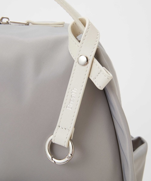 Breath TOPKAPI(ブレストプカピ)の「【Breath TOPKAPI】【撥水】ツヤ ナイロン レザーハンドル ミニ リュック(バックパック/リュック・レディース・クリーム/ブラック/ライトグレー・FREE)」の12枚目の写真