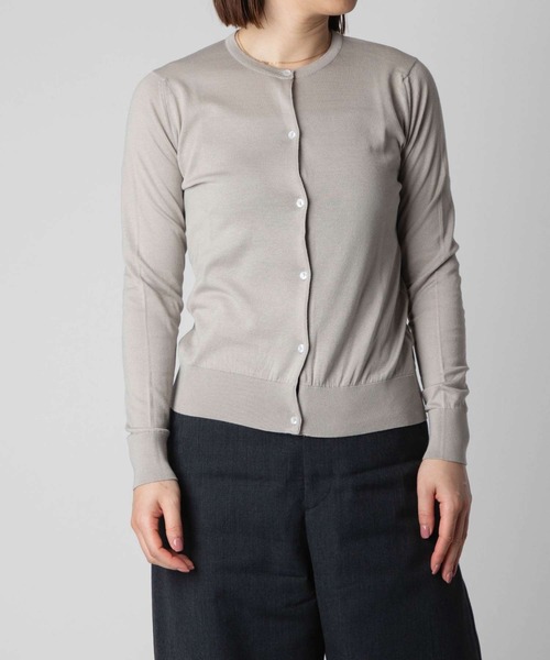 JOHN SMEDLEY(ジョンスメドレー)の「JOHN SMEDLEY ELINOR ジョンスメドレー 長袖コットンニットカーディガン(カーディガン/ボレロ・レディース・ネイビー/ベージュ系1/ホワイト系1/ダークグレー/ブラック・LARGE/SMALL/MEDIUM)」の2枚目の写真