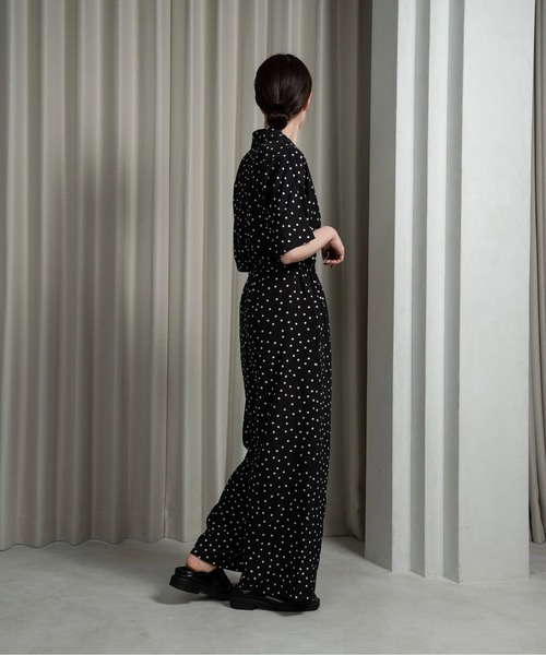 lawgy（ラウジー）の「waist ribbon rafu all in one / ウエストリボンラフオールインワン（つなぎ/オールインワン・レディース・ドット/ブラック・FREE）」の5枚目の写真