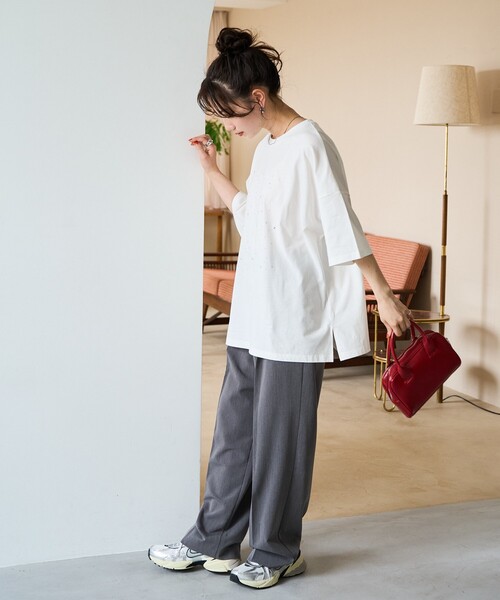 FREAK'S STORE(フリークスストア)の「限定展開 キラキラ ホット ビックシルエット 半袖 Tシャツ(Tシャツ/カットソー・レディース・オフホワイト/ブラック/ライトグレー・フリ-)」の6枚目の写真