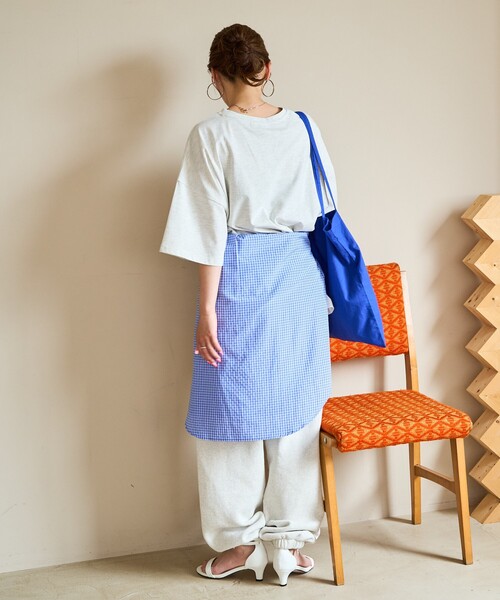 FREAK'S STORE(フリークスストア)の「限定展開 キラキラ ホット ビックシルエット 半袖 Tシャツ(Tシャツ/カットソー・レディース・オフホワイト/ブラック/ライトグレー・フリ-)」の21枚目の写真