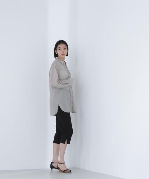 NATURAL BEAUTY BASIC(ナチュラルビューティーベーシック)の「◇シアーオーバーシャツ(シャツ/ブラウス・レディース・オリーブ/ベージュ/ダークブルー・FREE)」の18枚目の写真