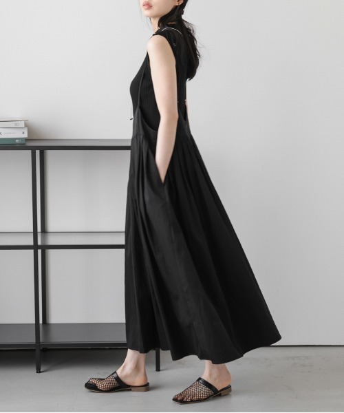 Lajour（ラジュール）の「【日本製】タックプリーツキャミワンピース/ロングシーズン対応/快適素材（サロペット/オーバーオール・レディース・ネイビー/ブラック/ベージュ・フリー）」の7枚目の写真