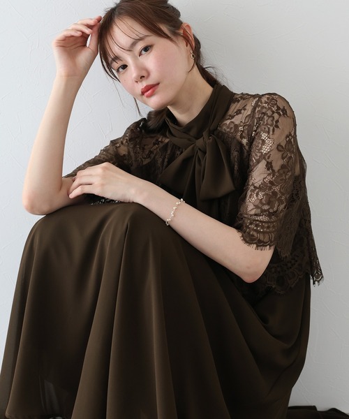 BLUEEAST（ブルーイースト）の「レースケープドッキングドレス結婚式 成人式 二次会 同窓会 セレモニー パーティードレス オケージョンドレス お呼ばれ 20代 30代（ドレス・レディース・ブルーグレー/ブラック/ブラウン・LONG/SHORT）」の3枚目の写真