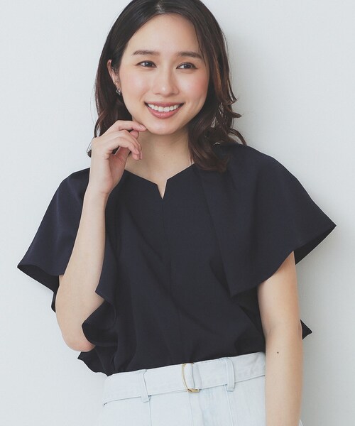 yori キーネックフリルブラウス