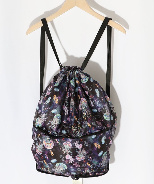 ScoLar（スカラー）の「652435：バナナ・蝶・くらげ 3柄展開パッカブルナップサック（バックパック/リュック・レディース・アイボリー/ブラック/ブルー・FREE）」の18枚目の写真