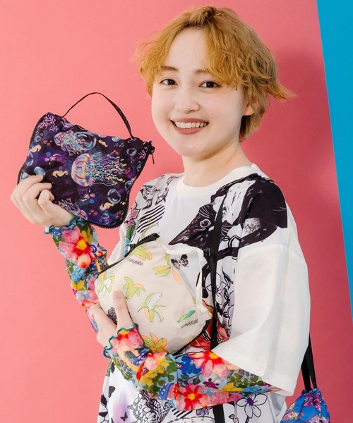 ScoLar（スカラー）の「652435：バナナ・蝶・くらげ 3柄展開パッカブルナップサック（バックパック/リュック・レディース・アイボリー/ブラック/ブルー・FREE）」の11枚目の写真