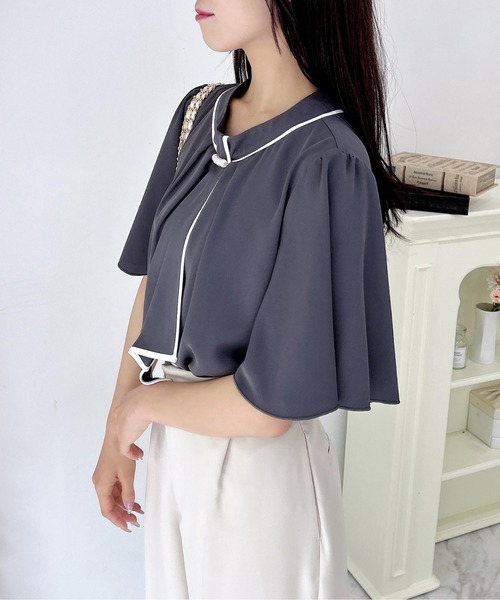 INGNI（イング）の「パールピン付トロミフレアスリーブブラウス（シャツ/ブラウス・レディース・ネイビー系/ホワイト×ブラック/サックスブルー系/グレー系6・M）」の8枚目の写真