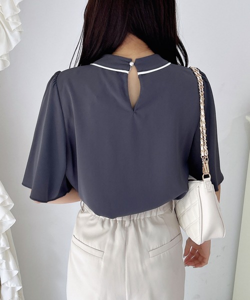 INGNI（イング）の「パールピン付トロミフレアスリーブブラウス（シャツ/ブラウス・レディース・ネイビー系/ホワイト×ブラック/サックスブルー系/グレー系6・M）」の9枚目の写真