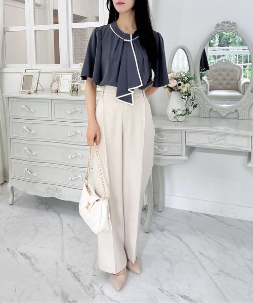 INGNI（イング）の「パールピン付トロミフレアスリーブブラウス（シャツ/ブラウス・レディース・ネイビー系/ホワイト×ブラック/サックスブルー系/グレー系6・M）」の11枚目の写真