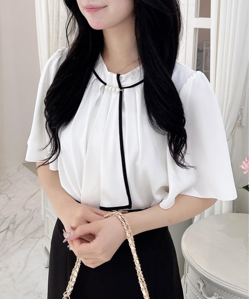 INGNI（イング）の「パールピン付トロミフレアスリーブブラウス（シャツ/ブラウス・レディース・ネイビー系/ホワイト×ブラック/サックスブルー系/グレー系6・M）」の13枚目の写真