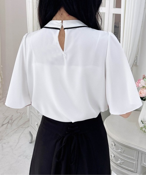 INGNI（イング）の「パールピン付トロミフレアスリーブブラウス（シャツ/ブラウス・レディース・ネイビー系/ホワイト×ブラック/サックスブルー系/グレー系6・M）」の14枚目の写真