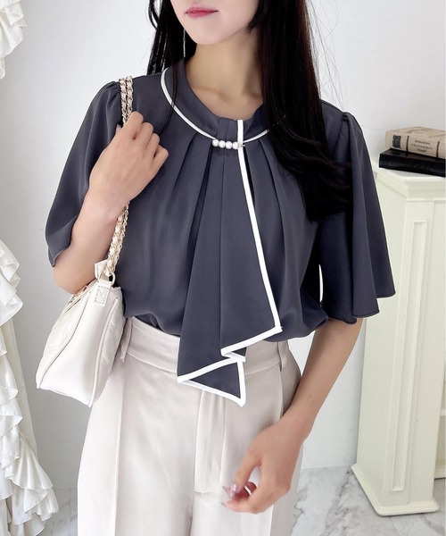 INGNI（イング）の「パールピン付トロミフレアスリーブブラウス（シャツ/ブラウス・レディース・ネイビー系/ホワイト×ブラック/サックスブルー系/グレー系6・M）」の6枚目の写真