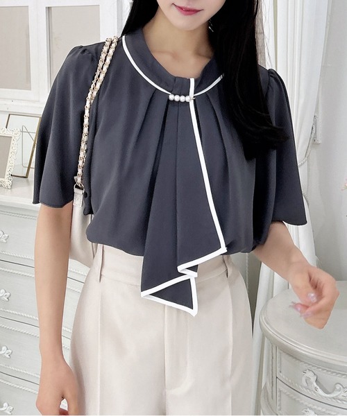 INGNI（イング）の「パールピン付トロミフレアスリーブブラウス（シャツ/ブラウス・レディース・ネイビー系/ホワイト×ブラック/サックスブルー系/グレー系6・M）」の7枚目の写真