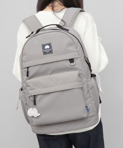 軽量 撥水ナイロン 11ポケット 大容量 ビッグバックパック A4・B4・PC