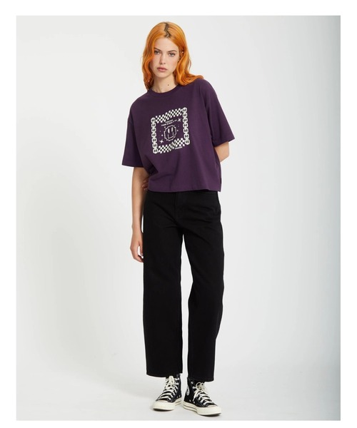 VOLCOM（ボルコム）の「【VOLCOM/ボルコム】 Filip Rygalski 1 T-shirt /蓄光フロントプリント半袖Tシャツ（Tシャツ/カットソー・レディース・パープル・LARGE/MEDIUM）」の8枚目の写真