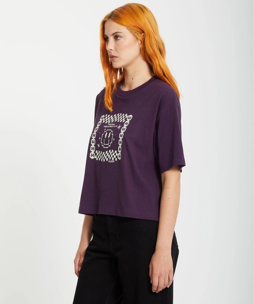 VOLCOM（ボルコム）の「【VOLCOM/ボルコム】 Filip Rygalski 1 T-shirt /蓄光フロントプリント半袖Tシャツ（Tシャツ/カットソー・レディース・パープル・LARGE/MEDIUM）」の2枚目の写真
