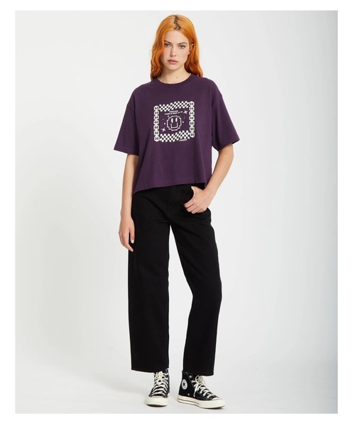 VOLCOM（ボルコム）の「【VOLCOM/ボルコム】 Filip Rygalski 1 T-shirt /蓄光フロントプリント半袖Tシャツ（Tシャツ/カットソー・レディース・パープル・LARGE/MEDIUM）」の3枚目の写真