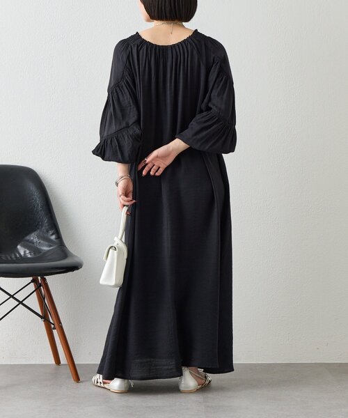 Jena espace merveilleux(ジェナ エスパスメルヴェイユ)の「リネンライクタックワンピース(ワンピース・レディース・キャメル/ブラック/オフホワイト/ネイビー・FREE)」の10枚目の写真